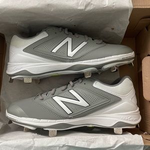 New Balance Metal Softball Cleats